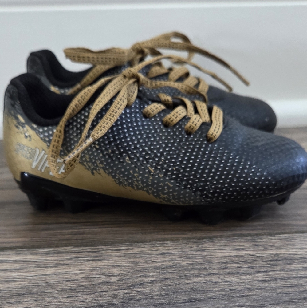 Kid's Soccer Cleats